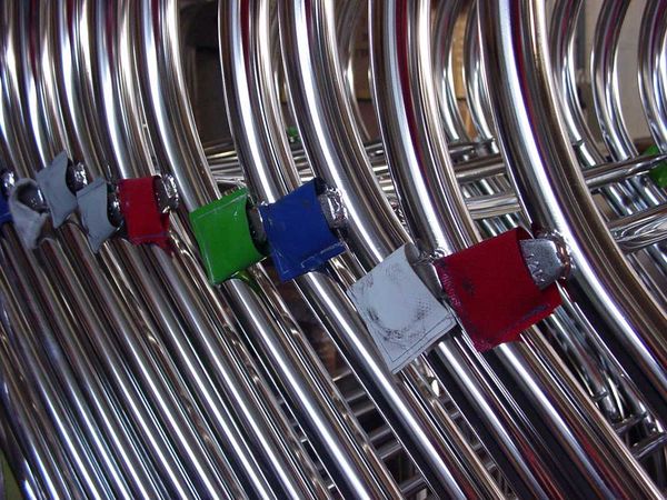 Gestänge für Gartenmöbel elektropoliert